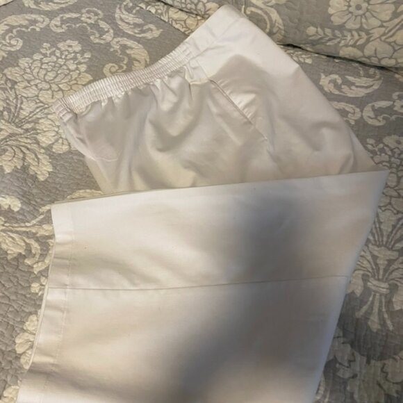Alfred Dunner Ankle-Length White Pull-on Slacks Size 20 - Picture 1 of 3